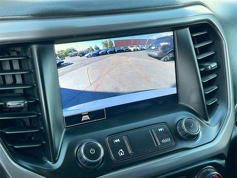 Used 2023 GMC Acadia AT4 image 14