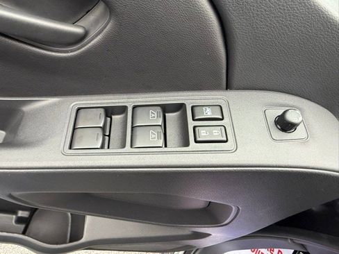 New 2026 Nissan Frontier SV w/ SV Convenience Package image 12