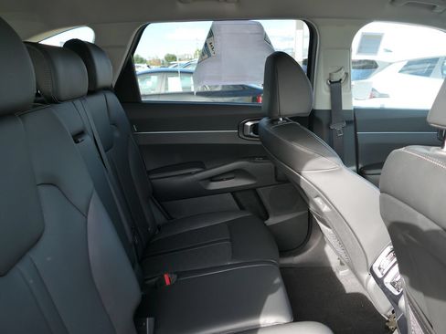 New 2026 Kia Sorento S FWD image 19