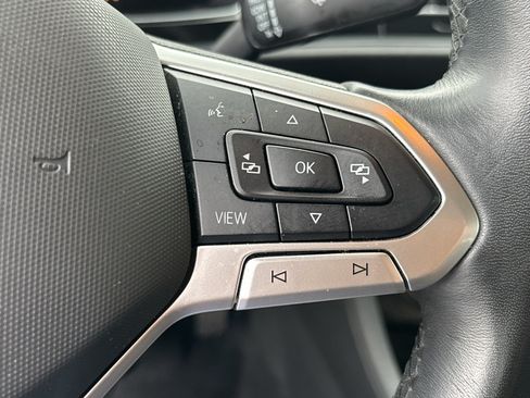 Used 2024 Volkswagen Jetta SE FWD image 13