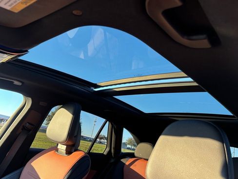 Used 2023 Mercedes-Benz GLC 300 4MATIC image 17