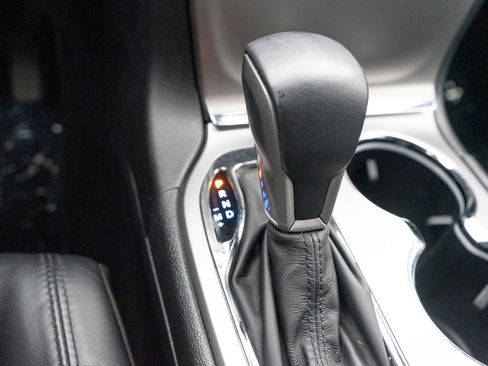 Used 2019 Jeep Grand Cherokee Limited image 20