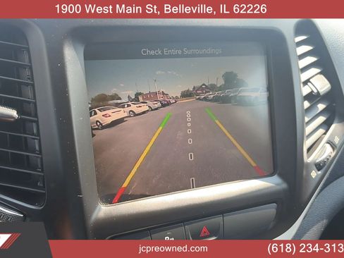 Used 2016 Jeep Cherokee Limited FWD image 24