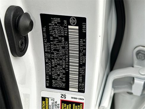 Used 2020 Toyota Camry XLE image 33