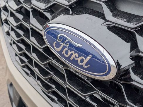 New 2026 Ford Explorer ST-Line w/ ST-Line Street Pack image 12