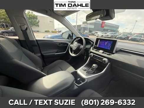 Used 2024 Toyota RAV4 LE AWD/4WD image 12