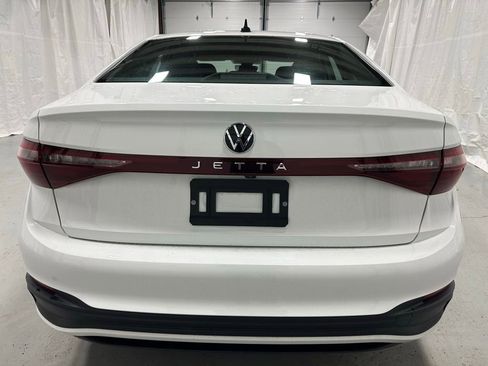 Used 2025 Volkswagen Jetta S image 6