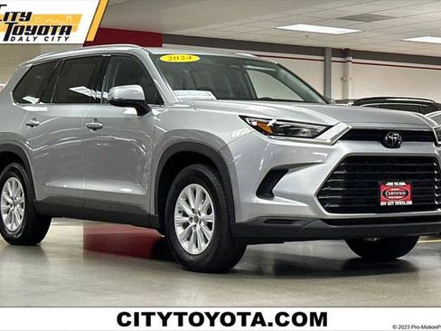 Certified 2024 Toyota Grand Highlander XLE image 1