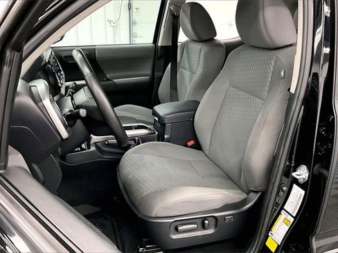 Used 2021 Toyota Tacoma SR5 image 19