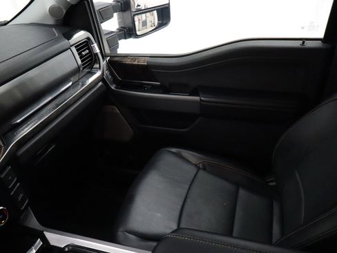 Used 2023 Ford F250 Lariat w/ Sport Appearance Package image 24