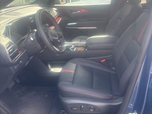 Used 2026 Chevrolet Traverse RS image 4