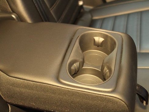 Used 2022 Ford Edge SEL w/ Convenience Package image 11