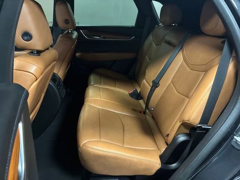 Used 2020 Cadillac XT5 Premium Luxury FWD image 26