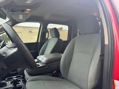 Used 2016 RAM 2500 Tradesman w/ Chrome Appearance Group AWD/4WD image 18