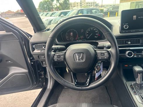 Used 2025 Honda Civic Sport image 17