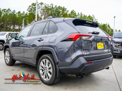 Used 2024 Toyota RAV4 XLE Premium image 6