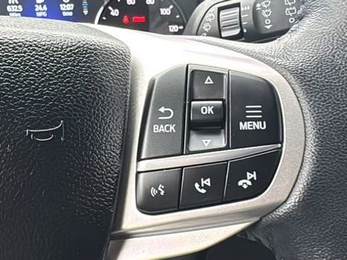 Certified 2022 Ford Explorer XLT w/ Equipment Group 202A image 20