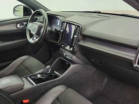 Used 2019 Volvo XC40 T5 R-Design AWD/4WD image 24