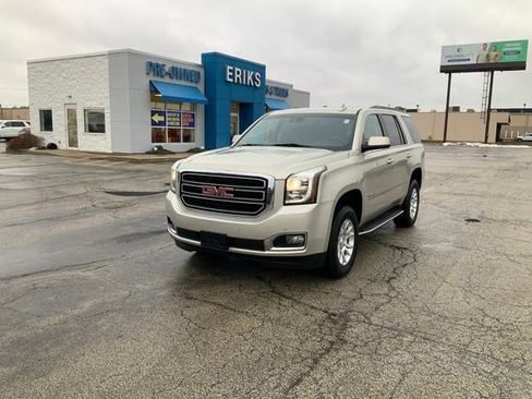 Used 2017 GMC Yukon SLT image 2