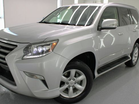 Used 2017 Lexus GX 460 image 13