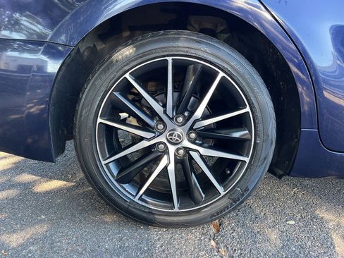 Used 2021 Toyota Camry SE image 7