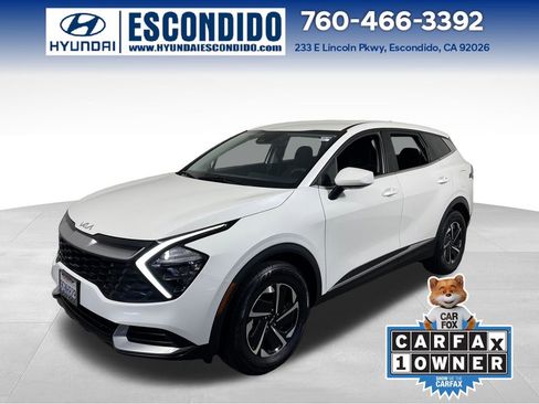 Used 2023 Kia Sportage LX AWD/4WD image 1