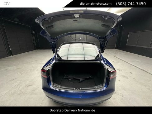 Used 2018 Tesla Model 3 Long Range image 40