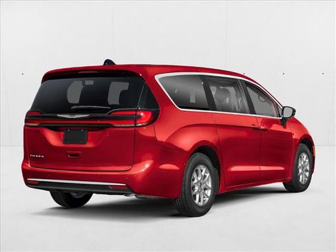 New 2026 Chrysler Pacifica Limited image 2