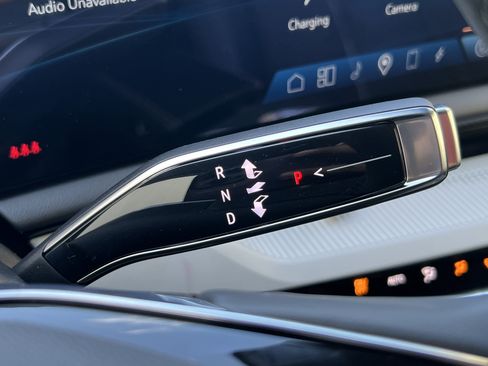 New 2025 Cadillac Optiq Sport 2 image 32