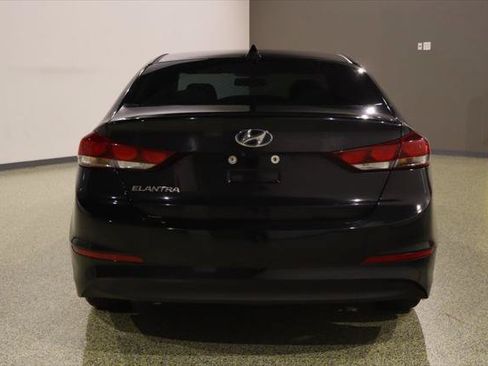 Used 2017 Hyundai Elantra SE w/ SE A/T Tech Package 03 FWD image 9