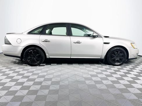 Used 2008 Ford Taurus SEL FWD image 25