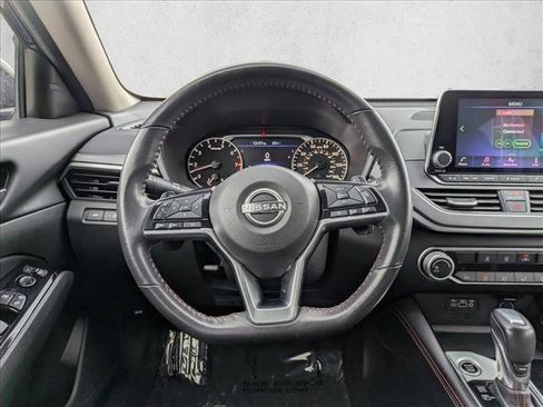 Used 2024 Nissan Altima 2.5 SR image 24