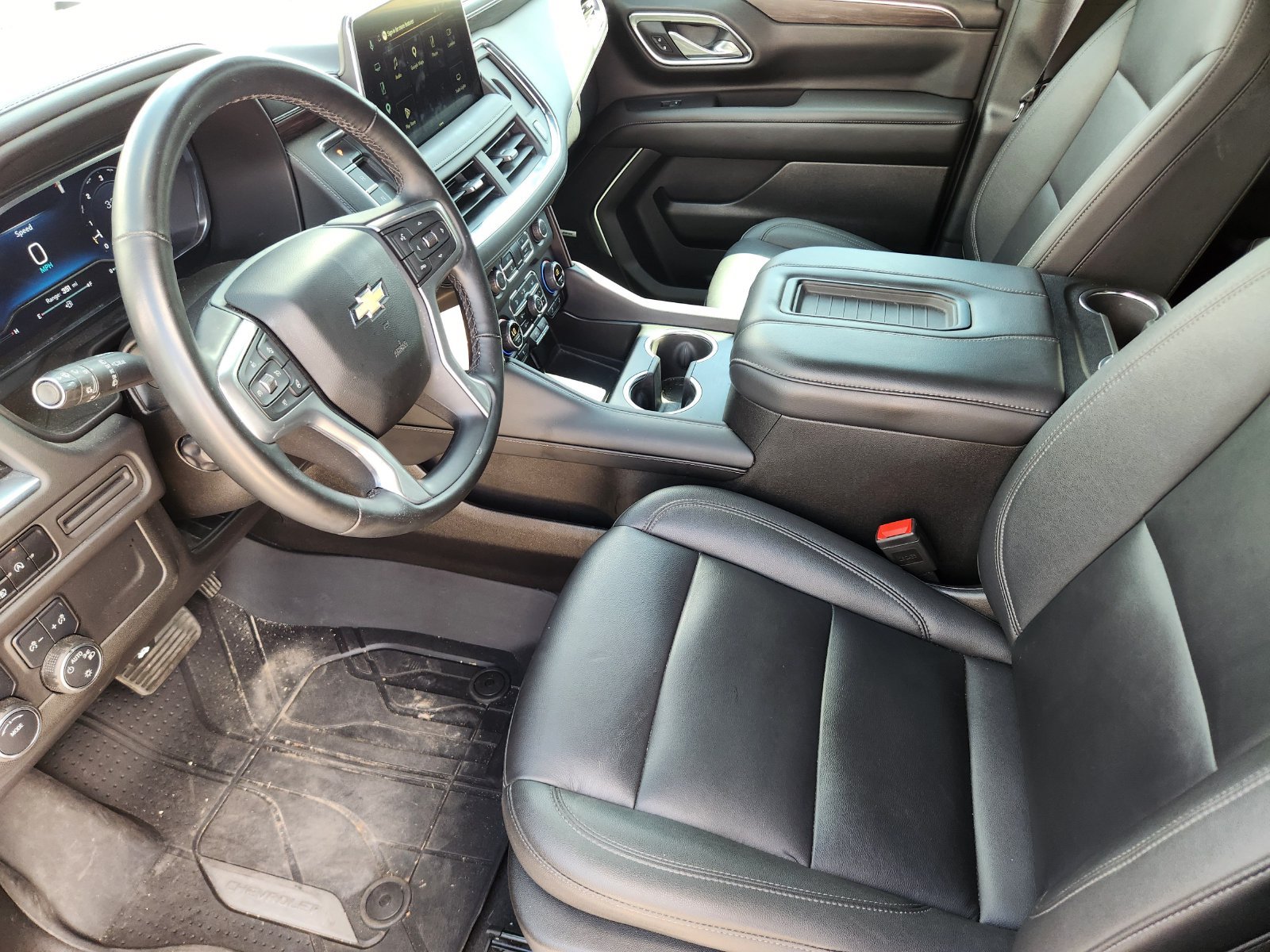 Used 2024 Chevrolet Tahoe LT w/ Luxury Package RWD image 14