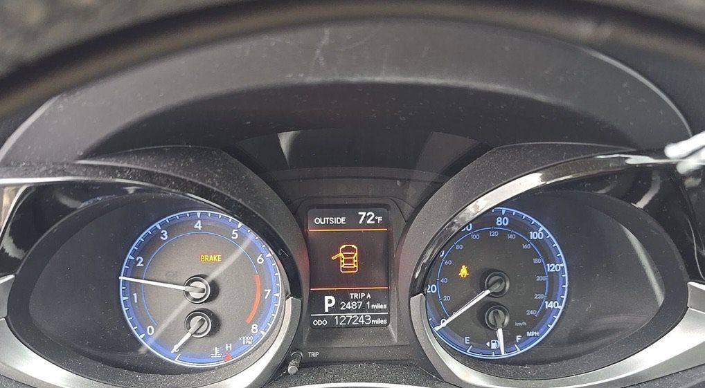 Used 2015 Toyota Corolla S FWD image 10
