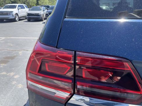 Used 2019 Volkswagen Atlas SE FWD image 24