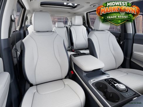 New 2026 Kia Carnival SX Prestige image 15