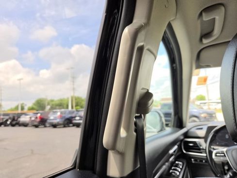 Used 2023 Kia Telluride S AWD/4WD image 29
