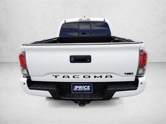 Used 2016 Toyota Tacoma TRD Off-Road AWD/4WD video 3