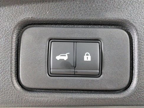 Used 2023 Nissan Pathfinder Platinum w/ Cargo Package AWD/4WD image 21