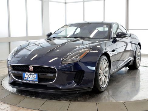 Used 2018 Jaguar F-TYPE Coupe image 4