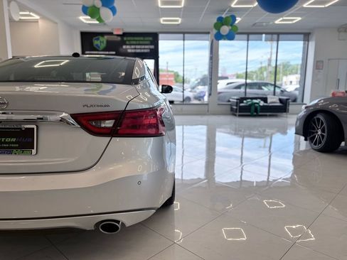 Used 2018 Nissan Maxima Platinum FWD image 14