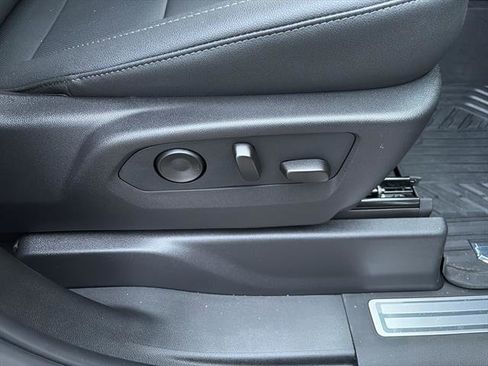 Used 2026 Chevrolet Silverado 1500 LTZ image 10