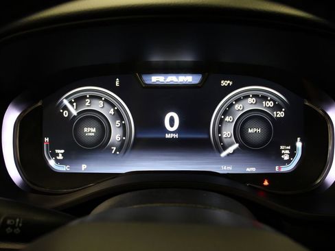 New 2026 RAM 1500 4x4 Crew Cab image 10