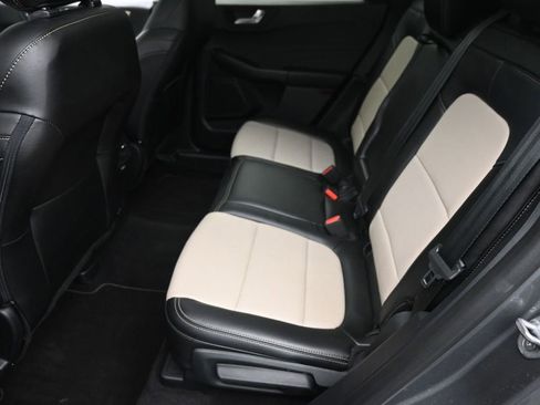 Used 2022 Ford Escape Titanium w/ Titanium Elite Package AWD/4WD image 11