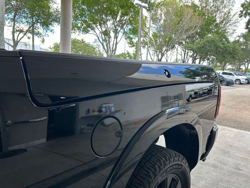 Used 2023 RAM 2500 Limited AWD/4WD image 17