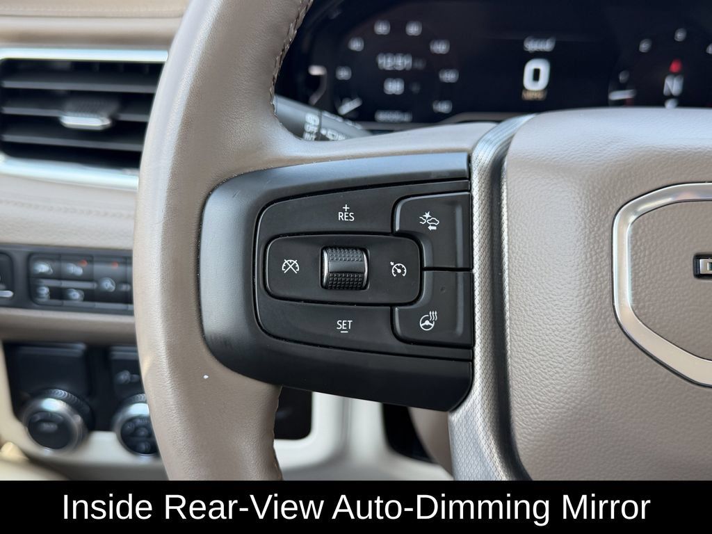 Used 2024 GMC Yukon XL Denali RWD image 16