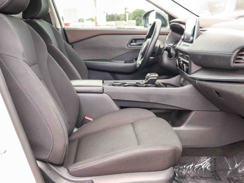 Used 2023 Nissan Rogue S AWD/4WD image 16