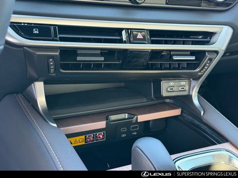 Used 2024 Lexus RX 350 w/ Convenience Package image 10