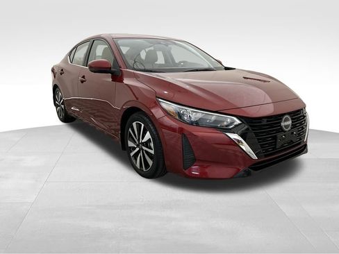 Used 2024 Nissan Sentra SV w/ SV Premium Package image 8