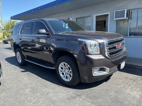 Used 2017 GMC Yukon SLE w/ Convenience Package RWD image 2